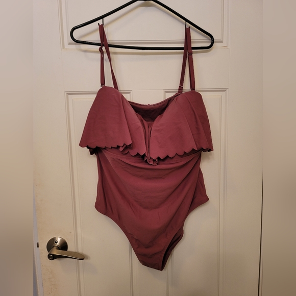 Kona Sol Swimsuit - Picture 2 of 4